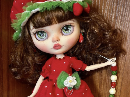 Annie- Custom Blythe Doll OOAK, included free standard shipping